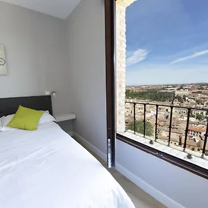 Nunez De Arce Apartment Toledo